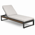 Lettino prendisole in alluminio e legno con cuscino in poliestere beige
